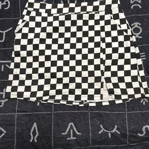 Checkered mini skirt